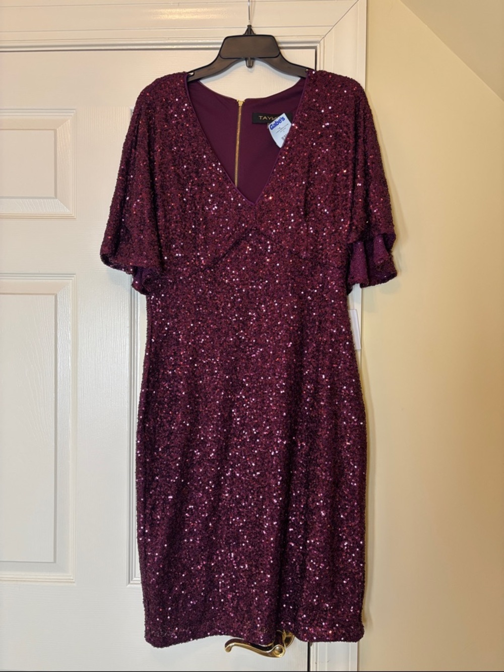 NWT Taylor Sequin Mesh Embellished Dress size 14